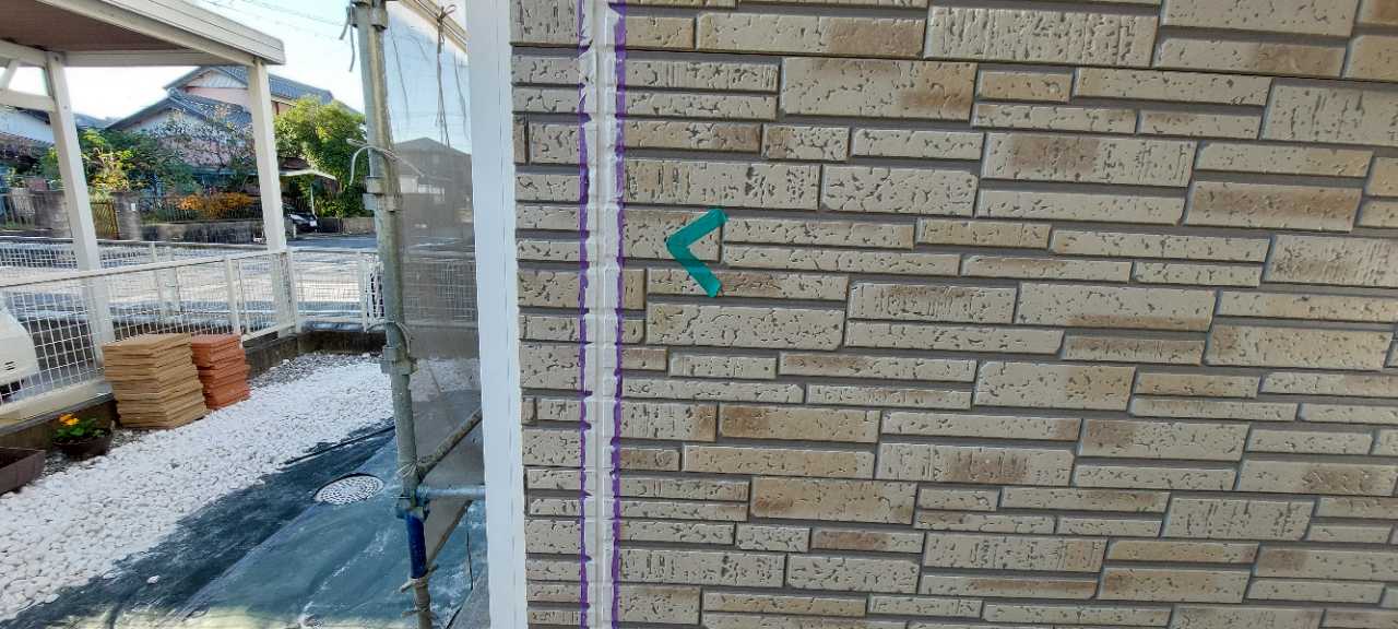 マスキングを剥がします。