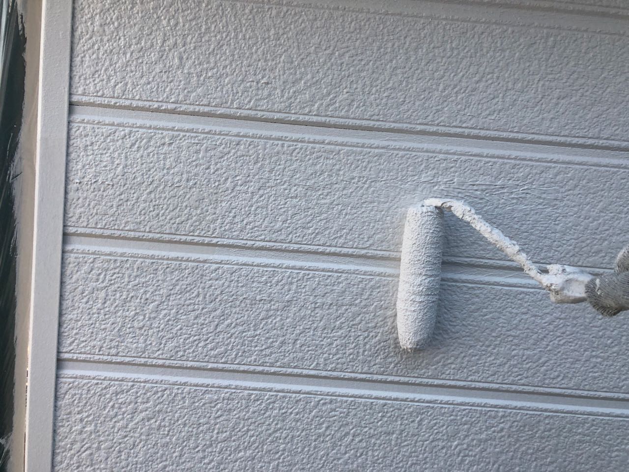 仕上げ塗装2回目です。