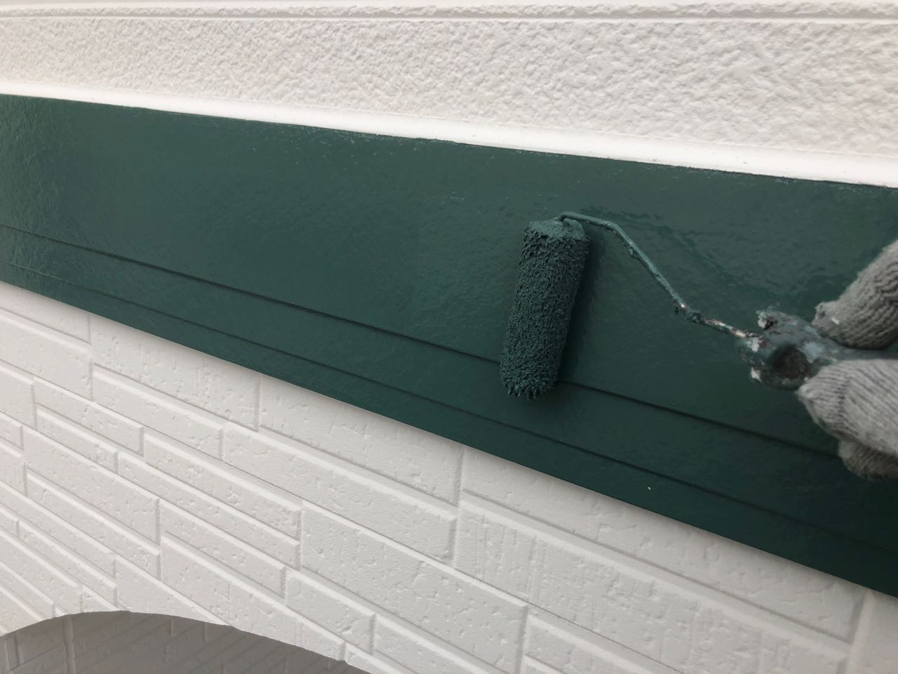 仕上げ塗装2回目です。