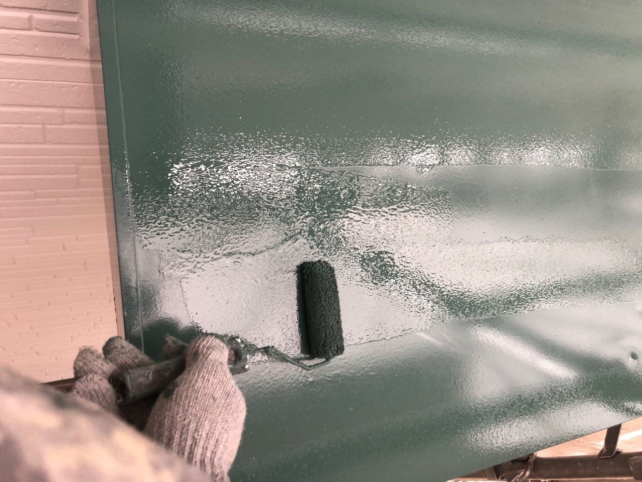 仕上げ塗装2回目です。