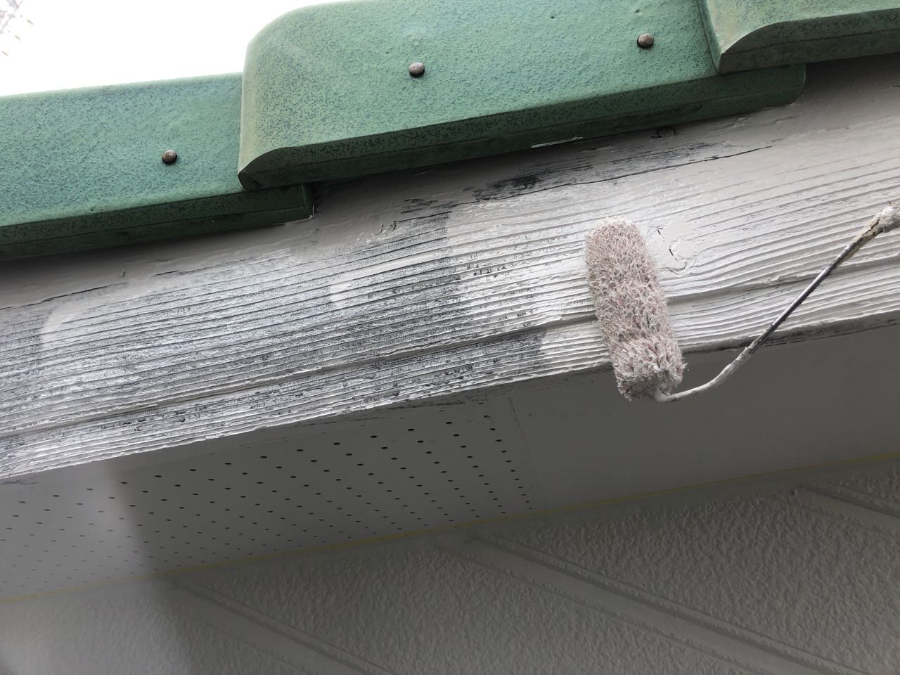 仕上げ塗装2回目です。