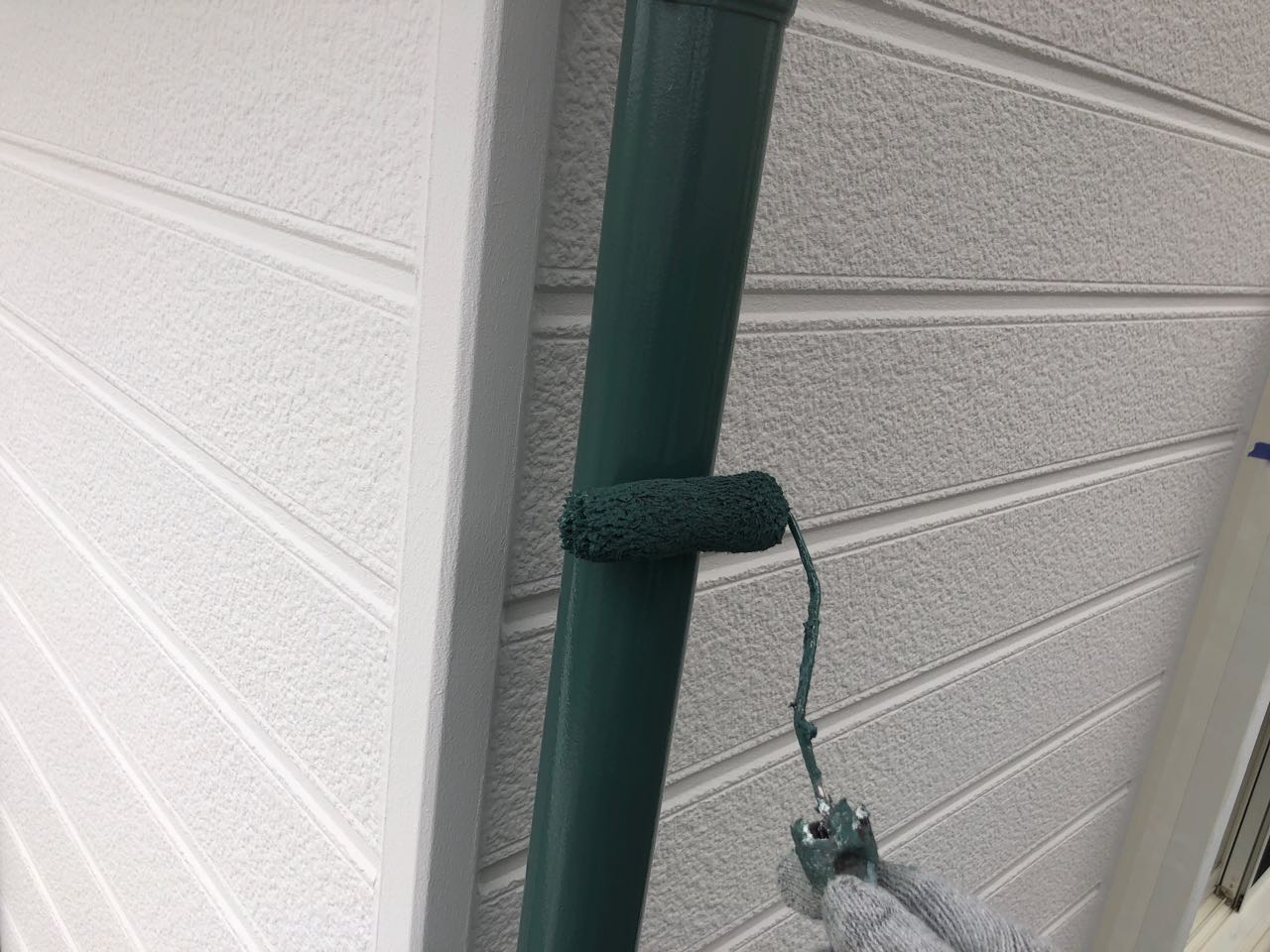 仕上げ塗装2回目です。