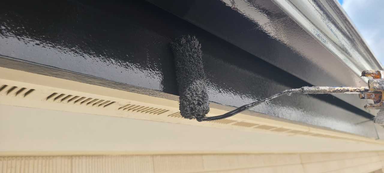 仕上げ塗装2回目です。