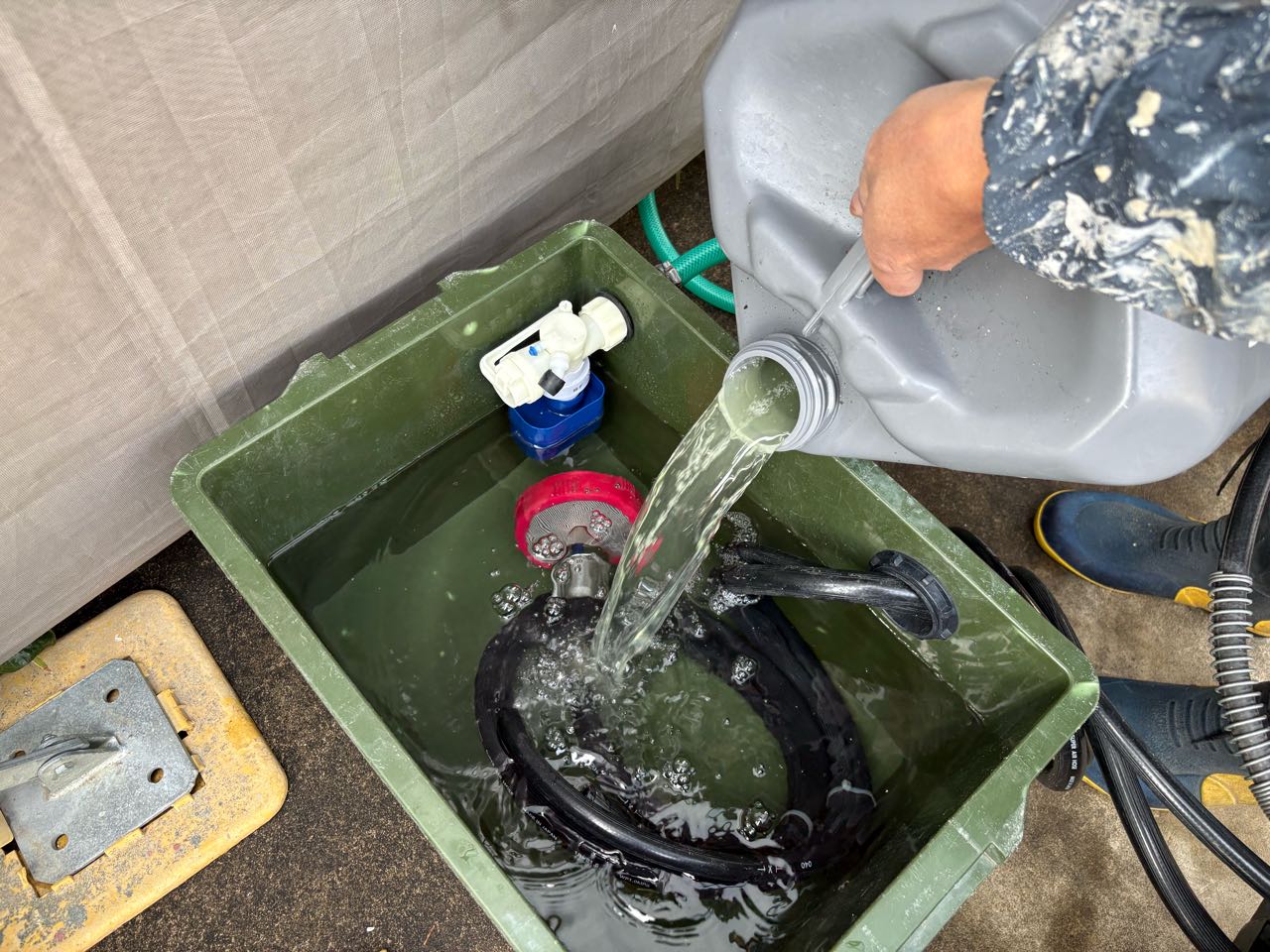 バイオ洗浄原液混入。