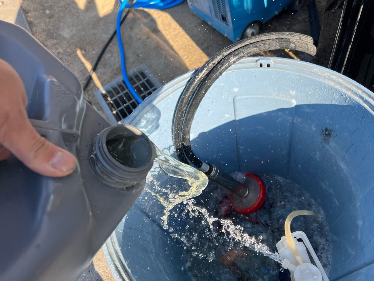 バイオ洗浄原液混入。