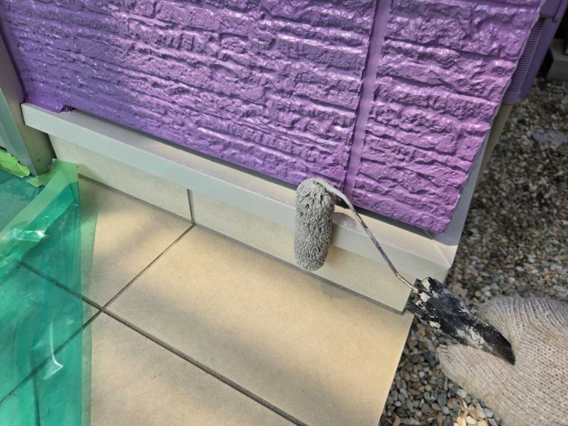 仕上げ塗装2回目です。