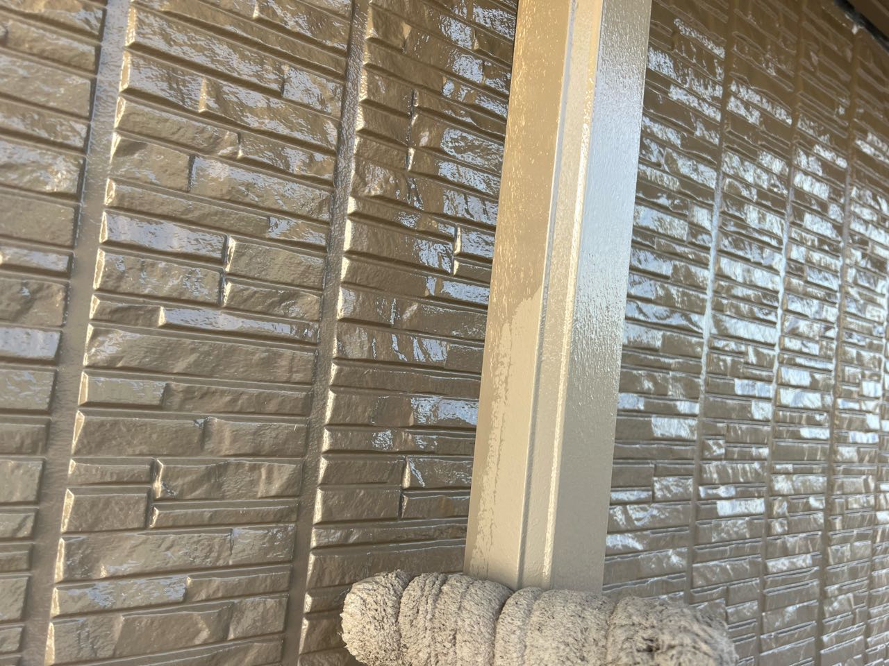 仕上げ塗装2回目です。