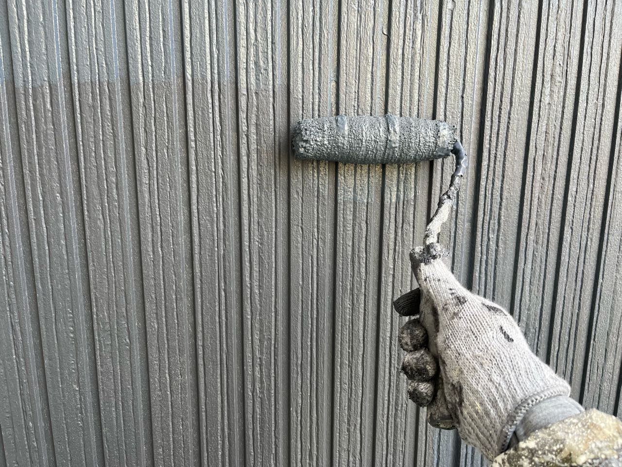 仕上げ塗装2回目です。