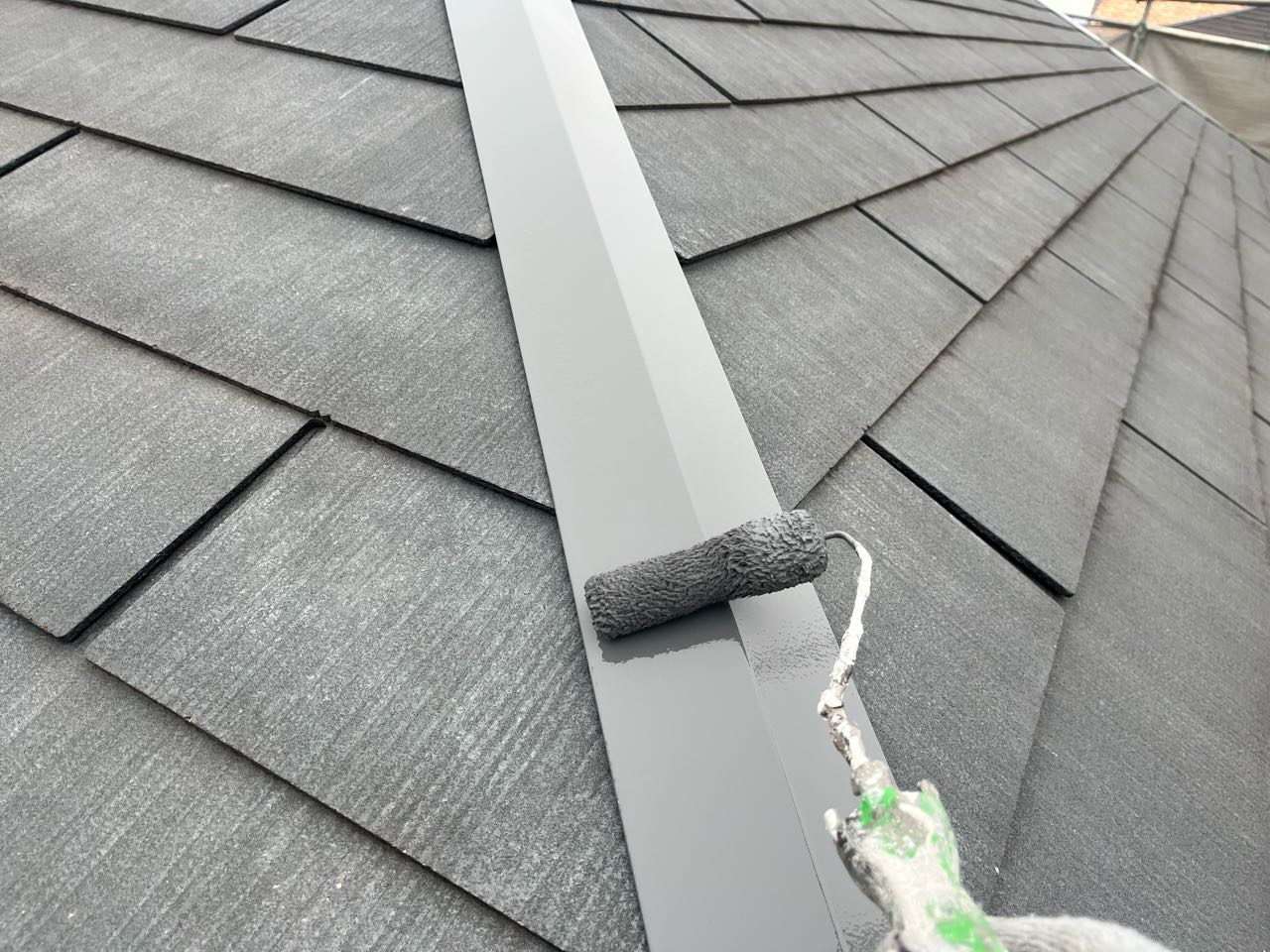 仕上げ塗装2回目です。