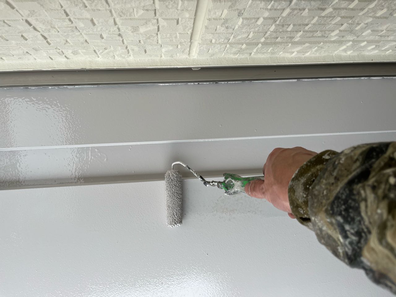 仕上げ塗装2回目です。