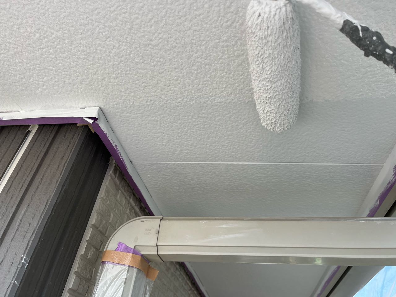 仕上げ塗装2回目です。