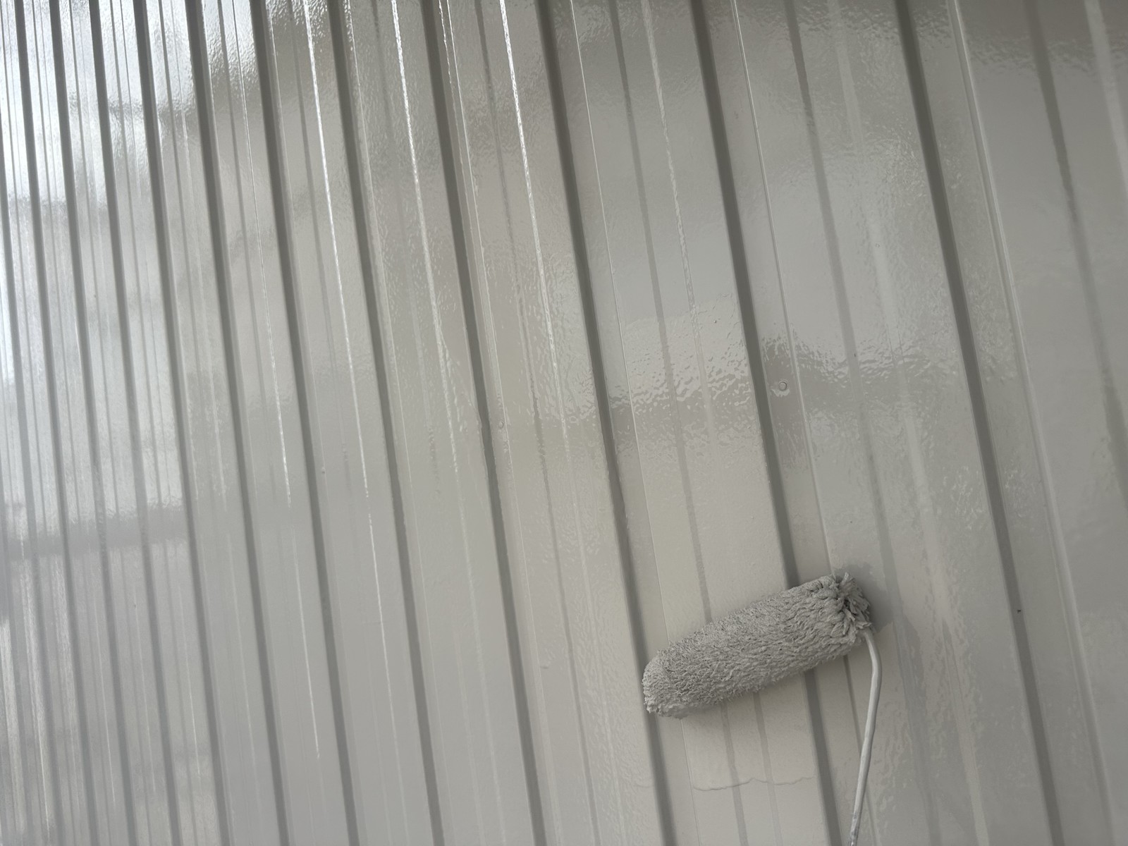 仕上げ塗装2回目です。