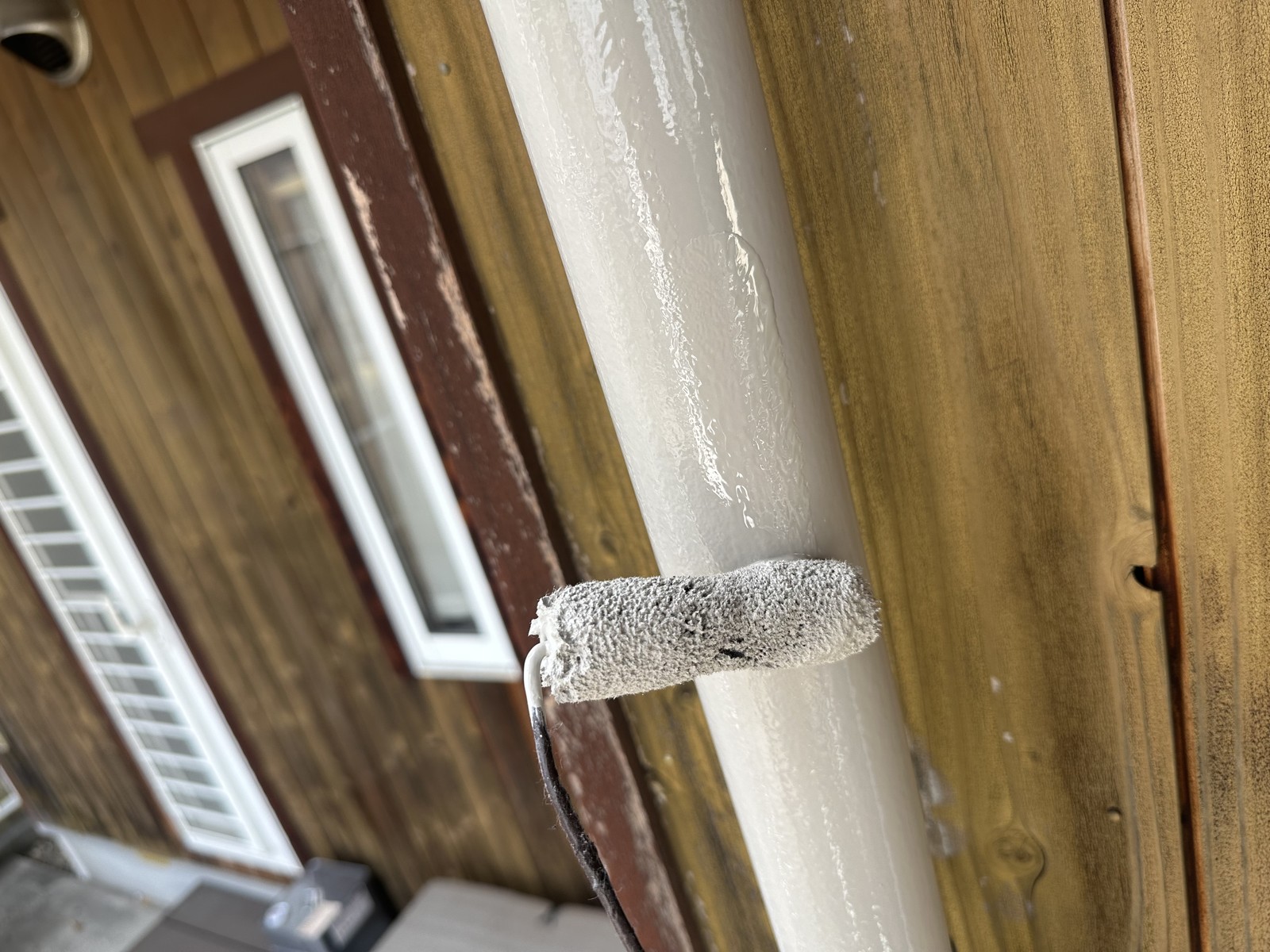 仕上げ塗装2回目です。