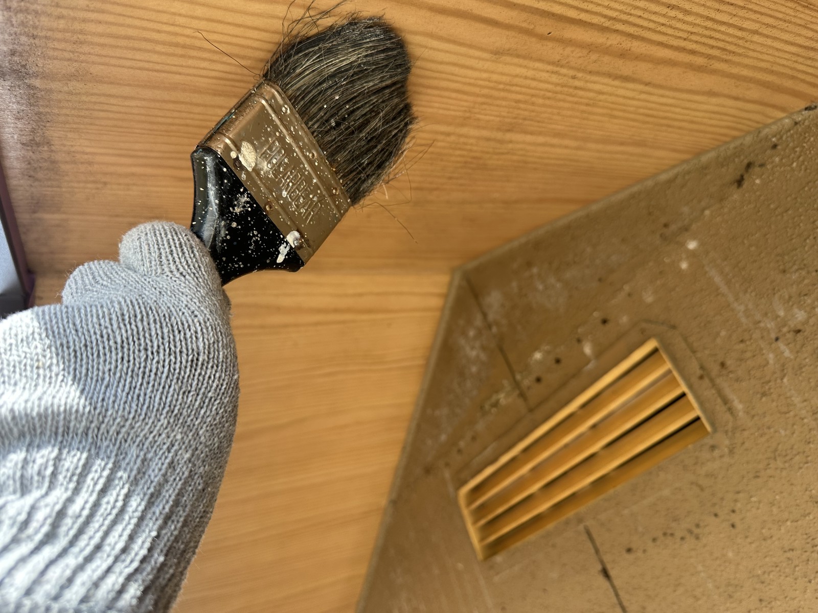 ケレン作業です。