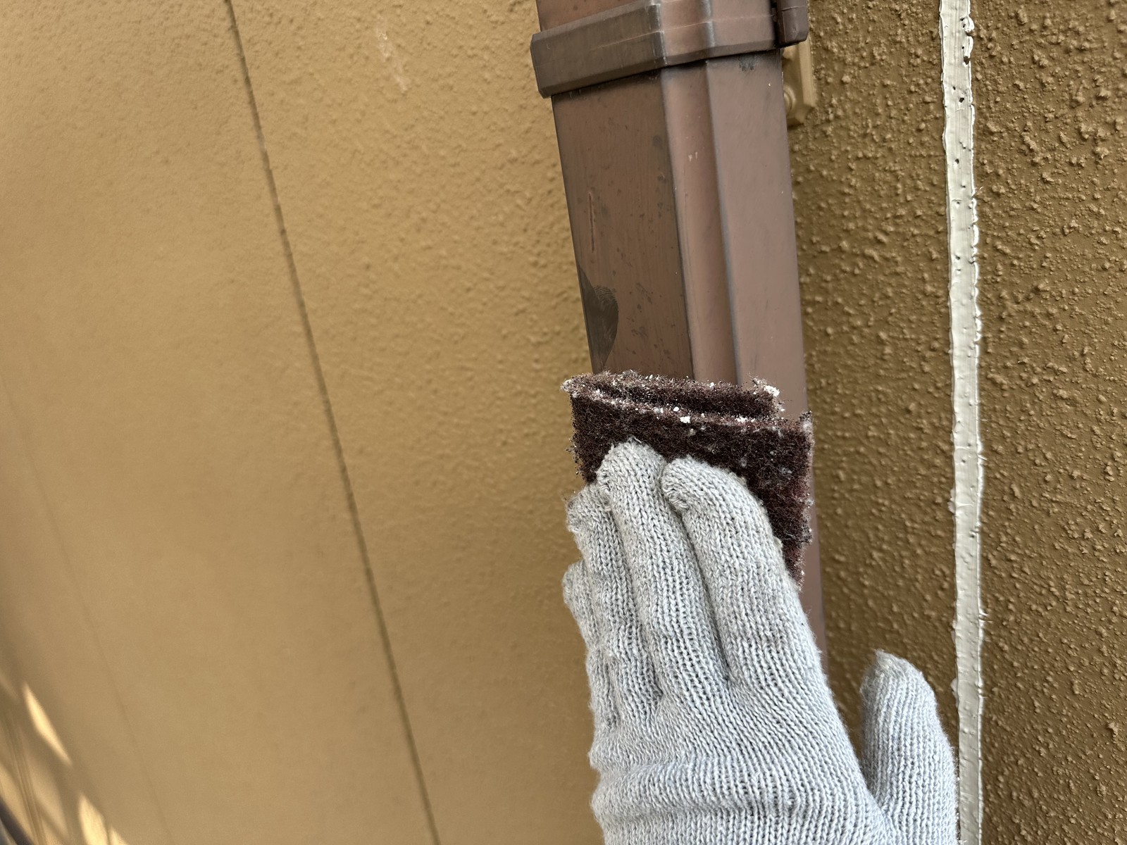 ケレン作業です。