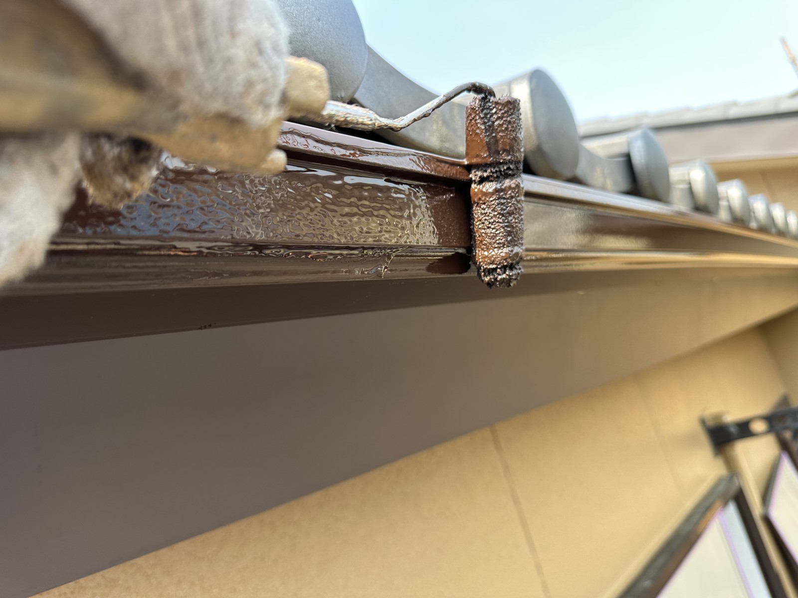 仕上げ塗装2回目です。