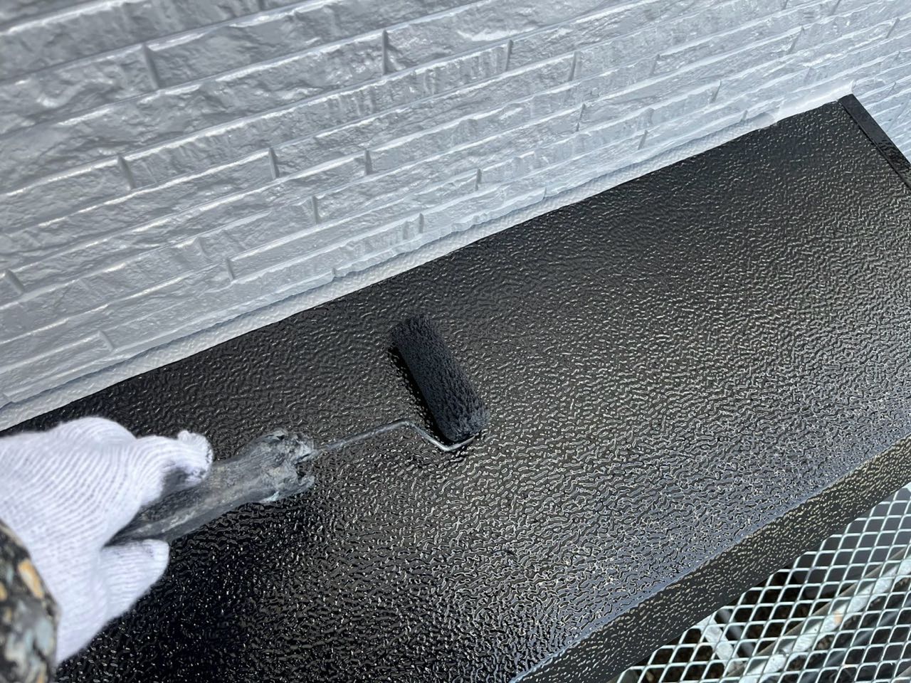 仕上げ塗装2回目です。