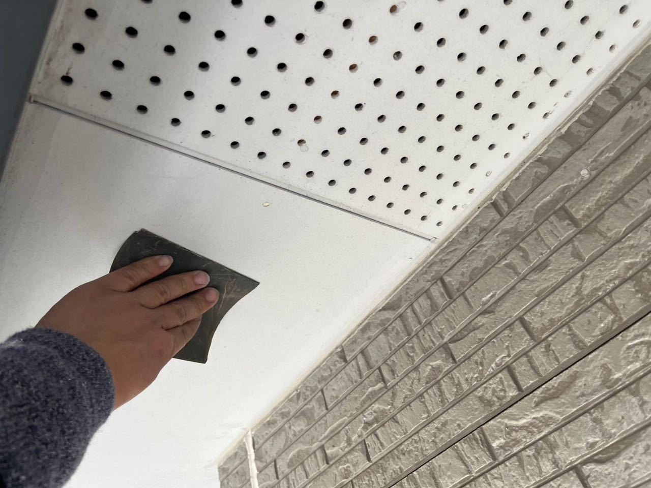 ケレン作業です。