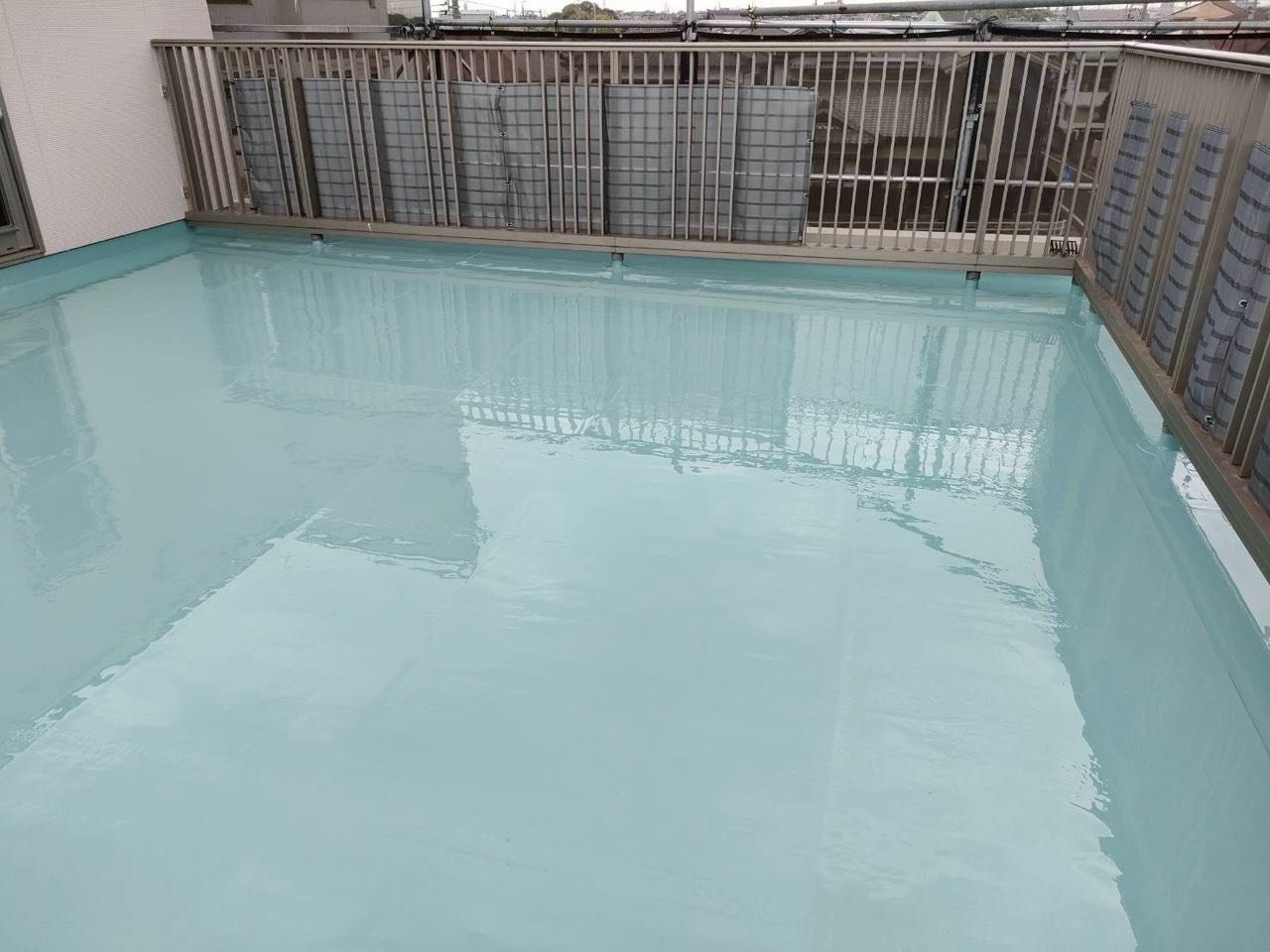 ウレタン防水塗布2回目。