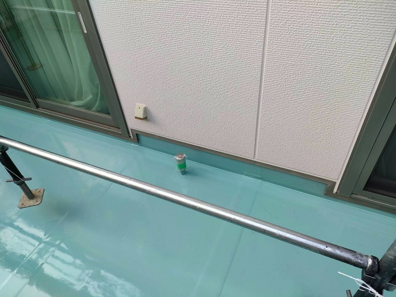 脱気筒を取付けます。