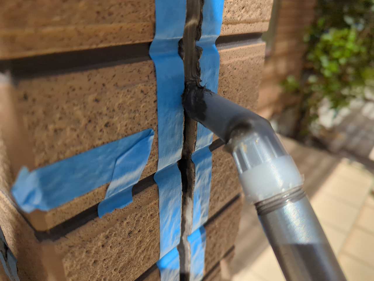 コーキング充填します。