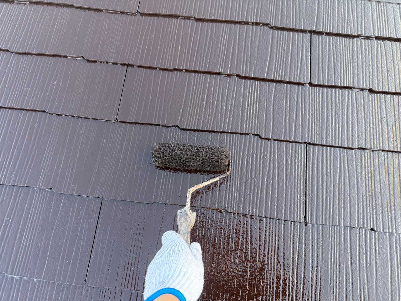 仕上げ塗装2回目です。