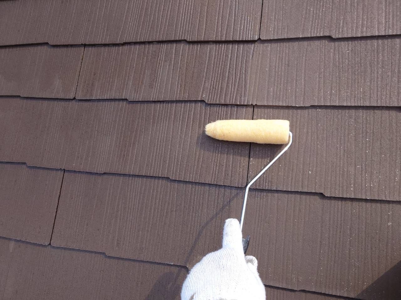 シーラー塗布1回目です。