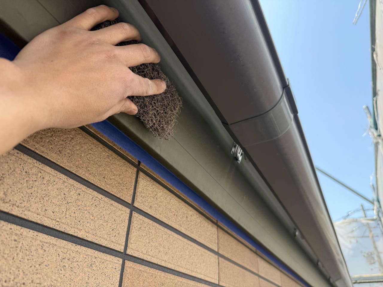 ケレン作業です。