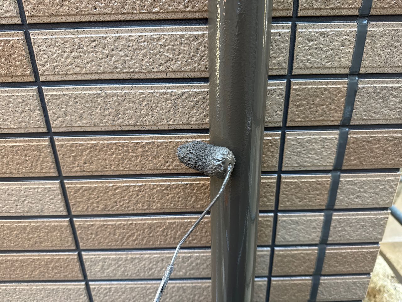 仕上げ塗装2回目です。