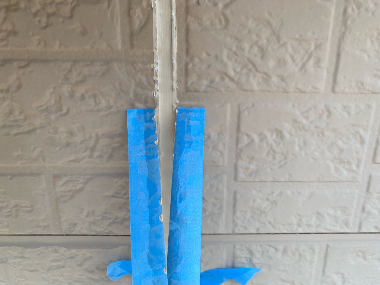 マスキングを剥がします。