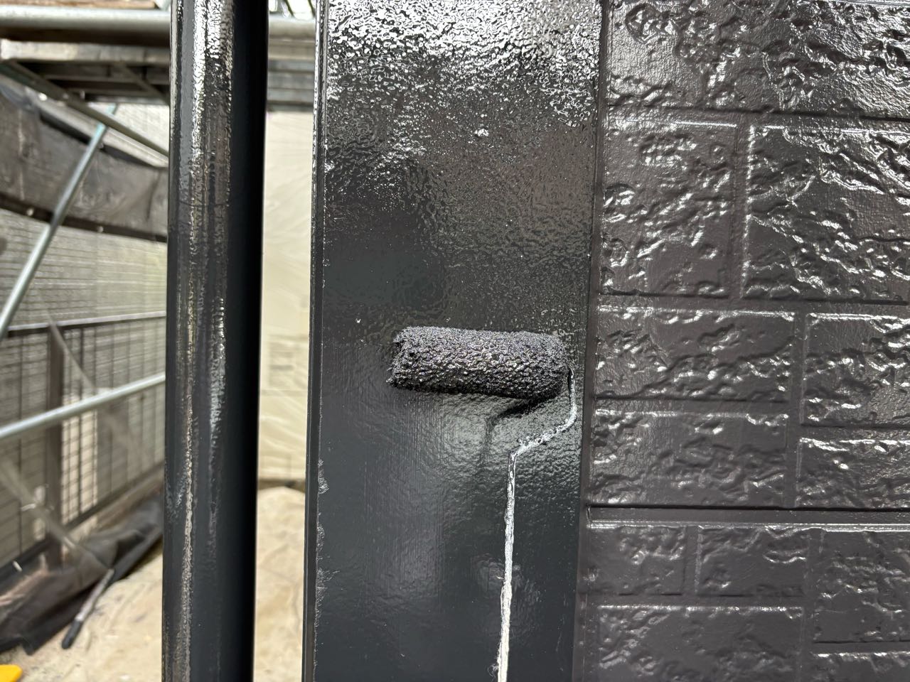 仕上げ塗装2回目です。