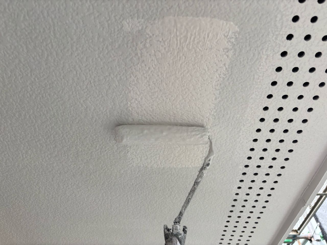 仕上げ塗装2回目です。