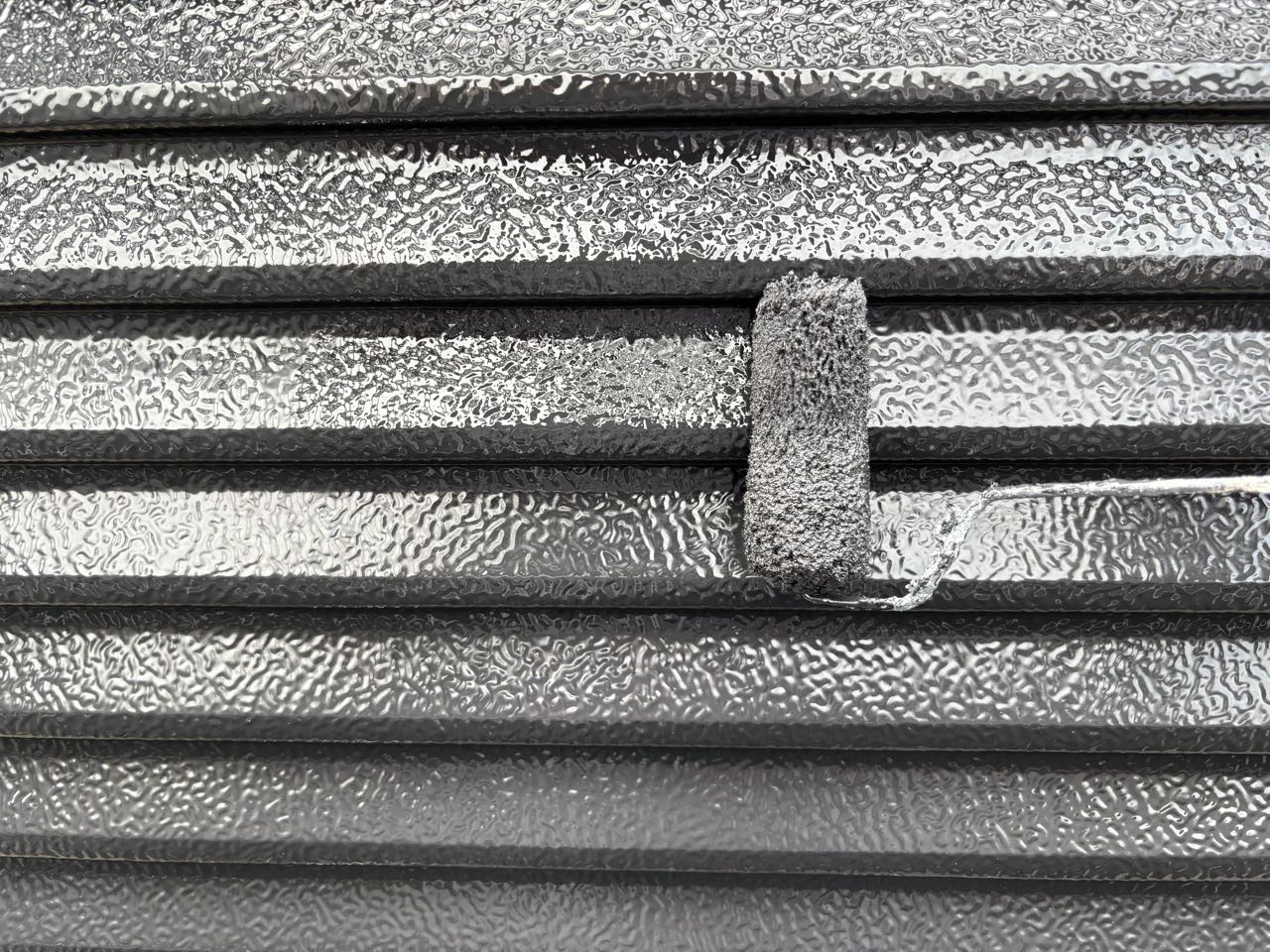 仕上げ塗装2回目です。