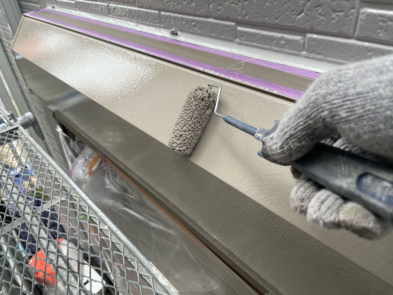 仕上げ塗装2回目です。