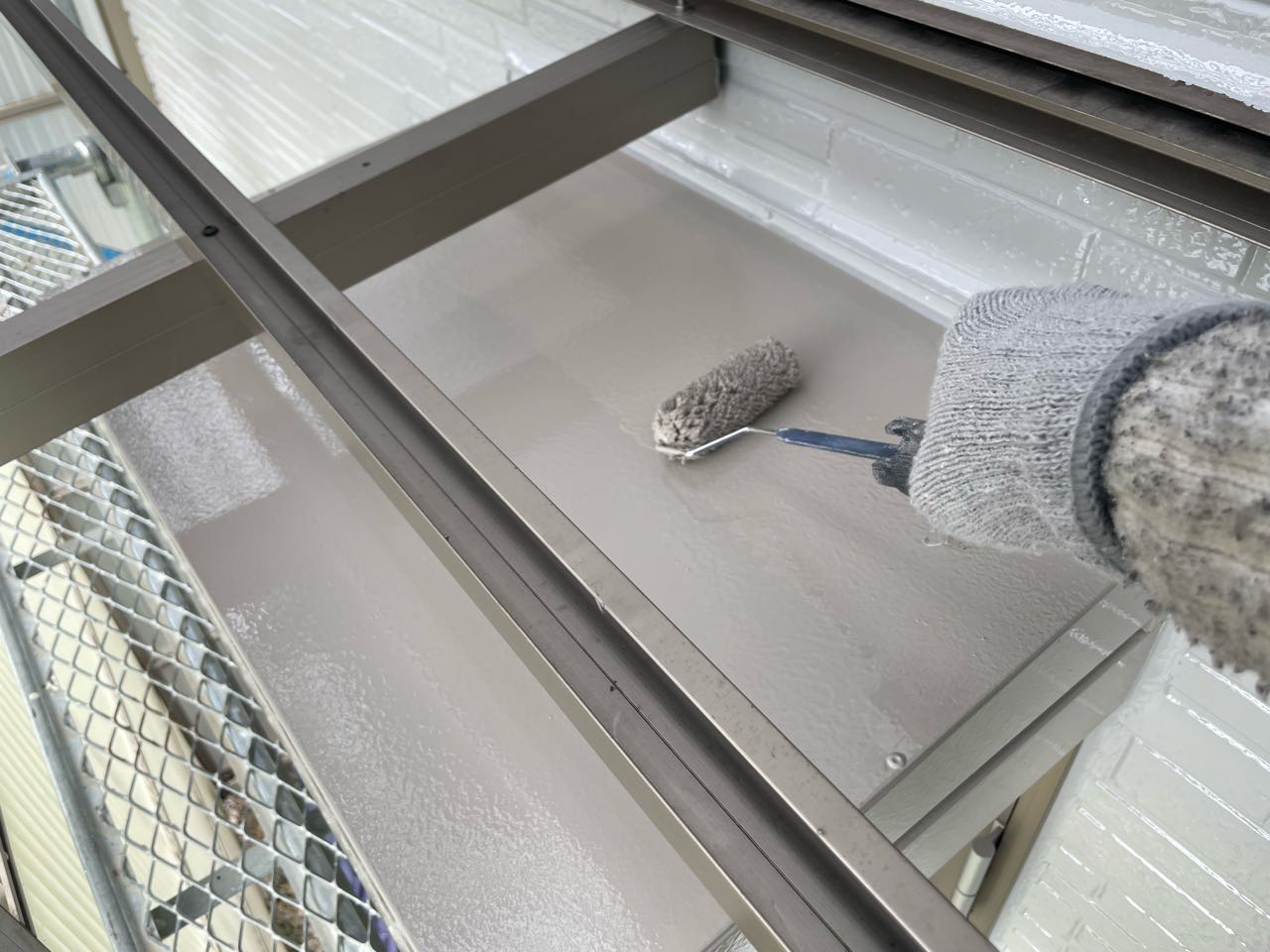 仕上げ塗装2回目です。