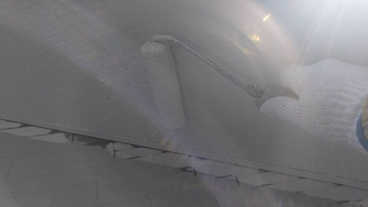 仕上げ塗装2回目です。