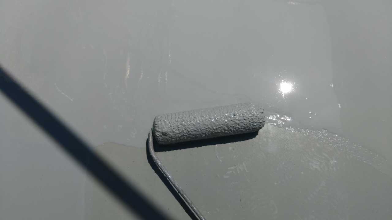 ウレタン防水塗布2回目。