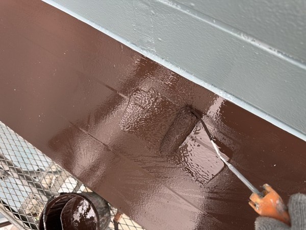 仕上げ塗装2回目です。