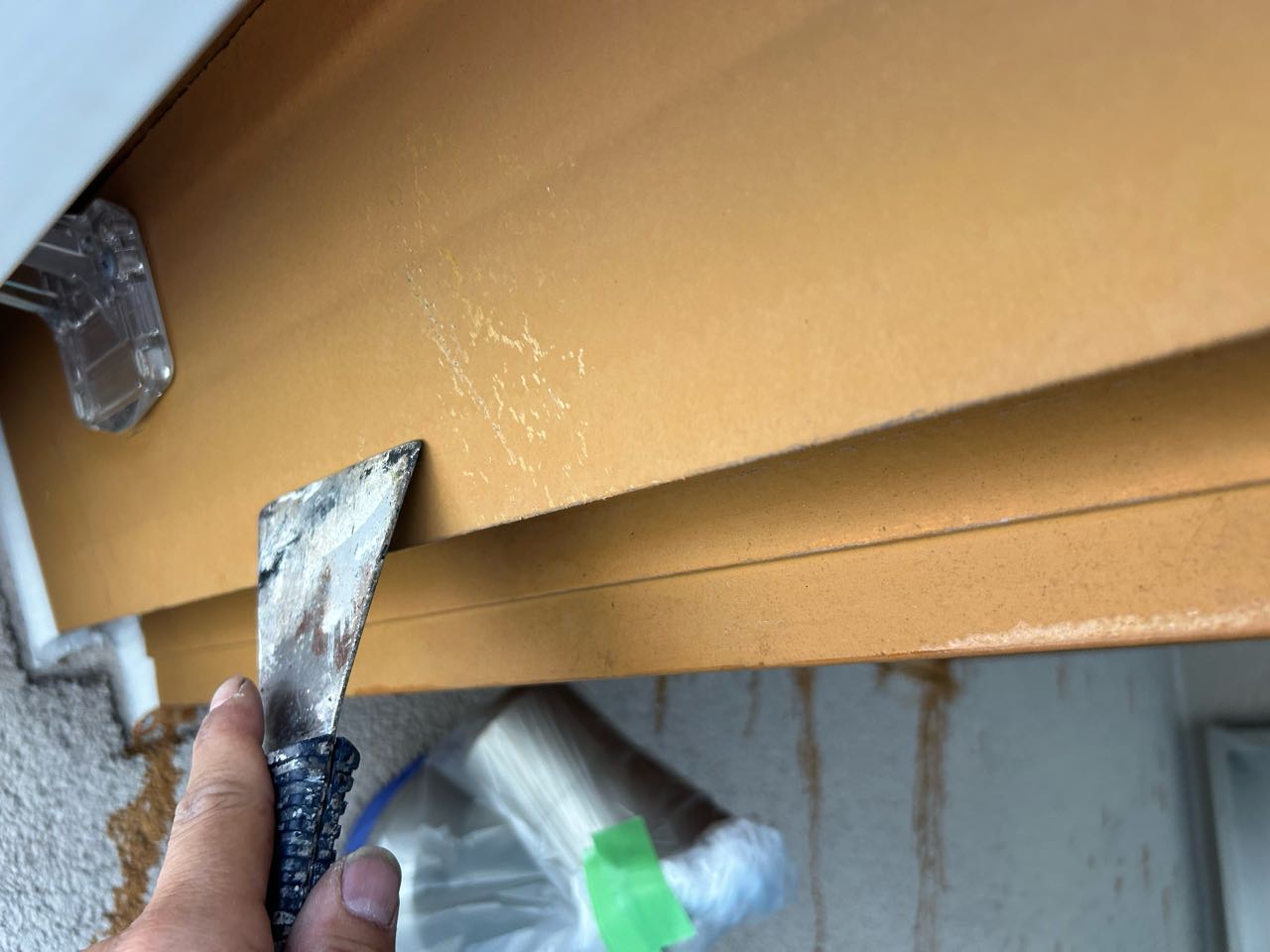 ケレン作業です。