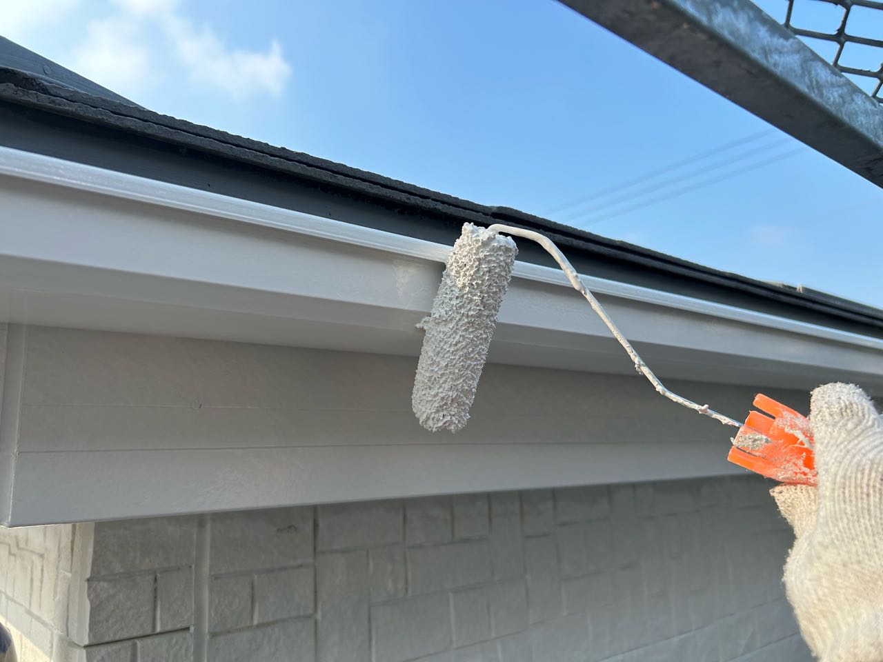 仕上げ塗装2回目です。