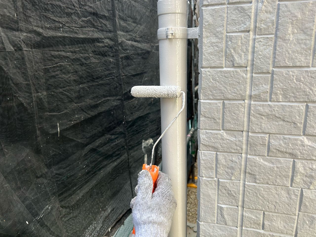 仕上げ塗装2回目です。