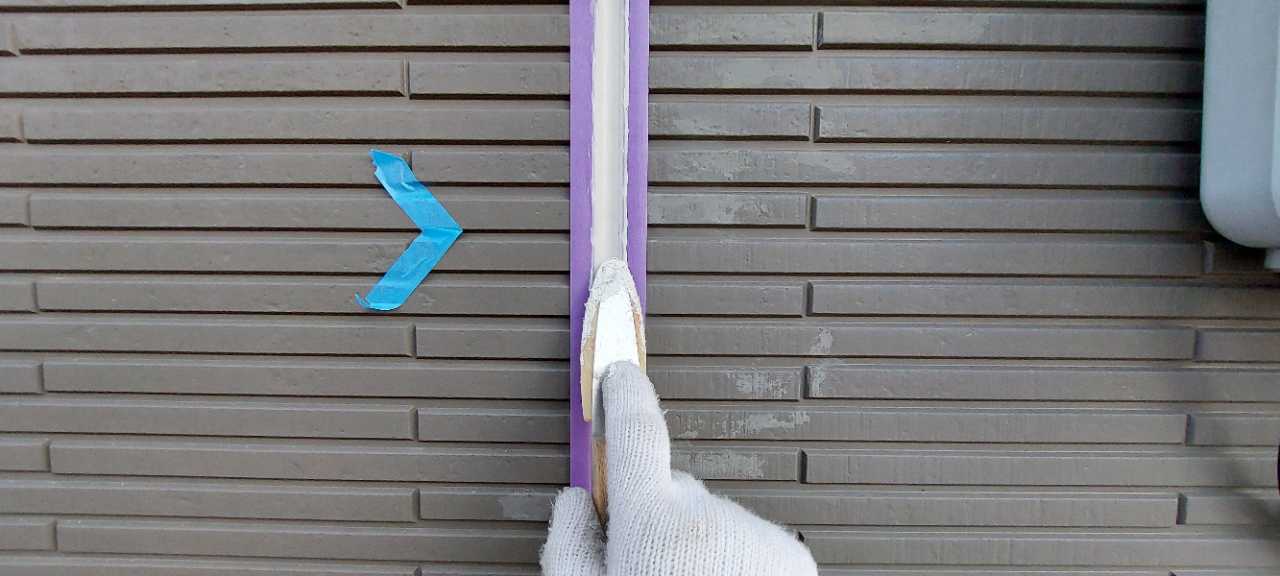 へらで押さえ込みます。