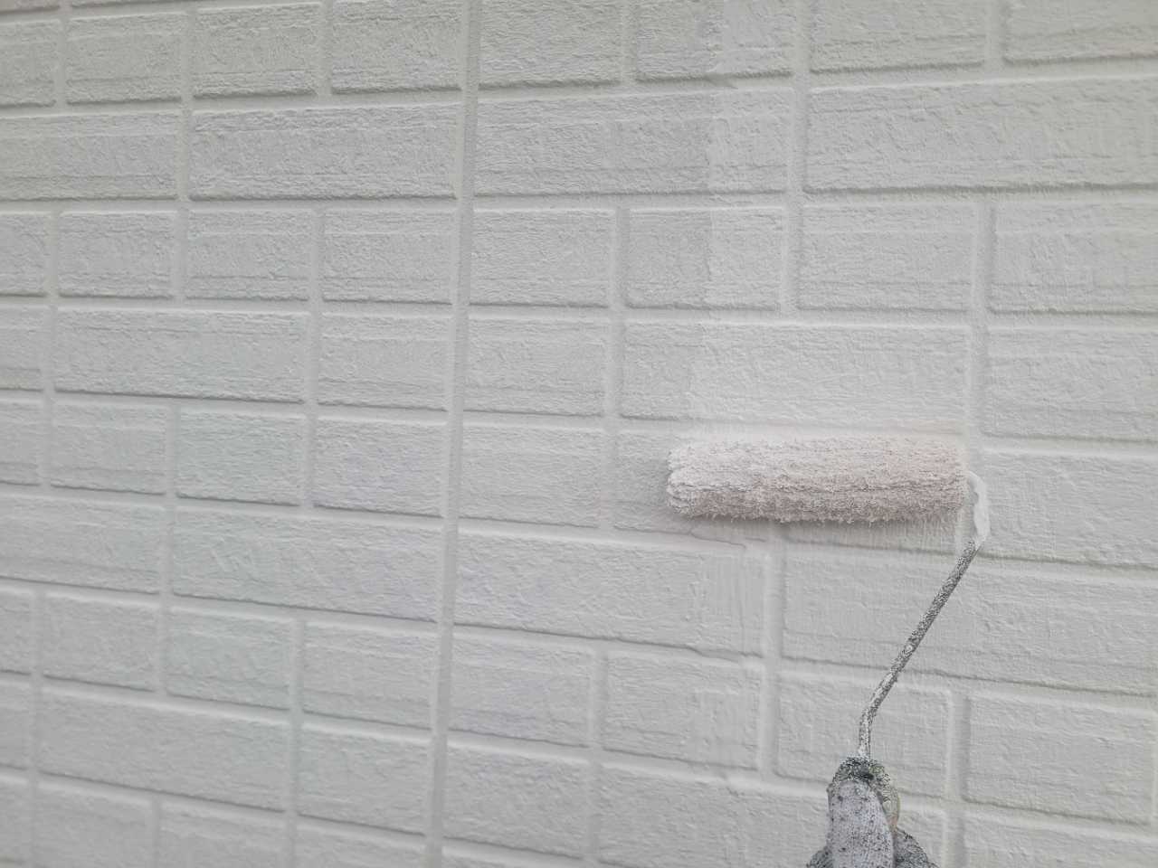 仕上げ塗装2回目です。