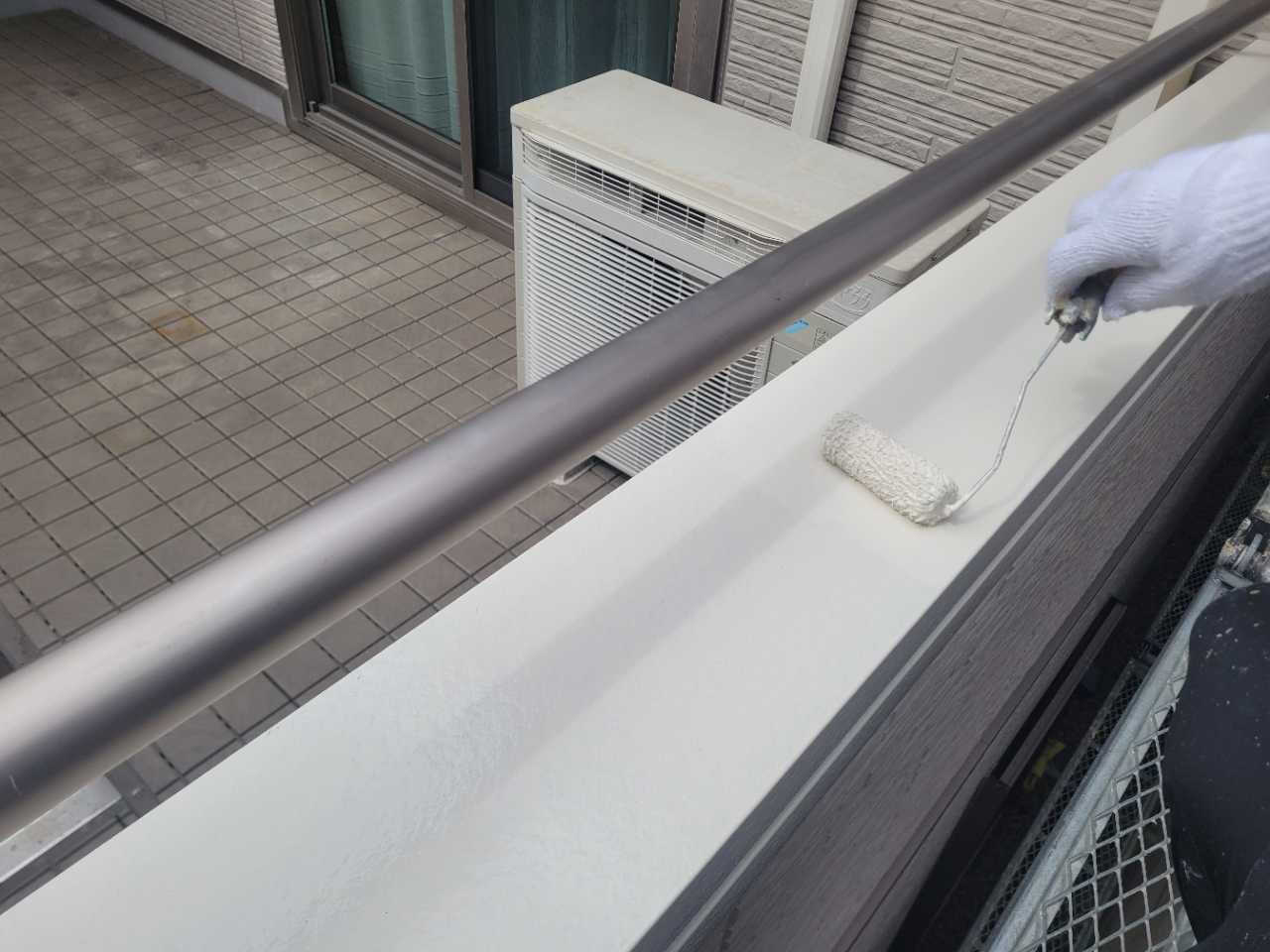 仕上げ塗装2回目です。
