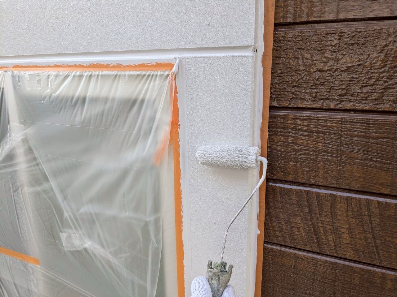 仕上げ塗装2回目です。