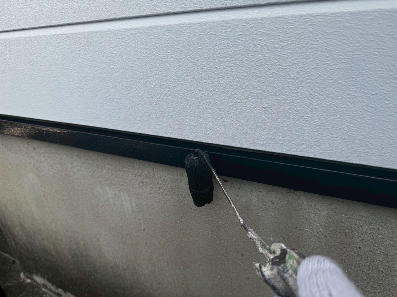 仕上げ塗装2回目です。