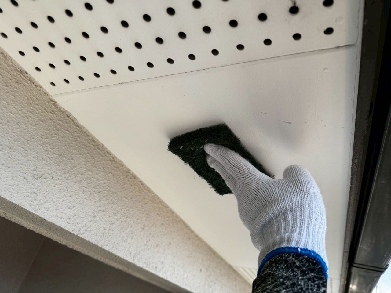 ケレン作業です。