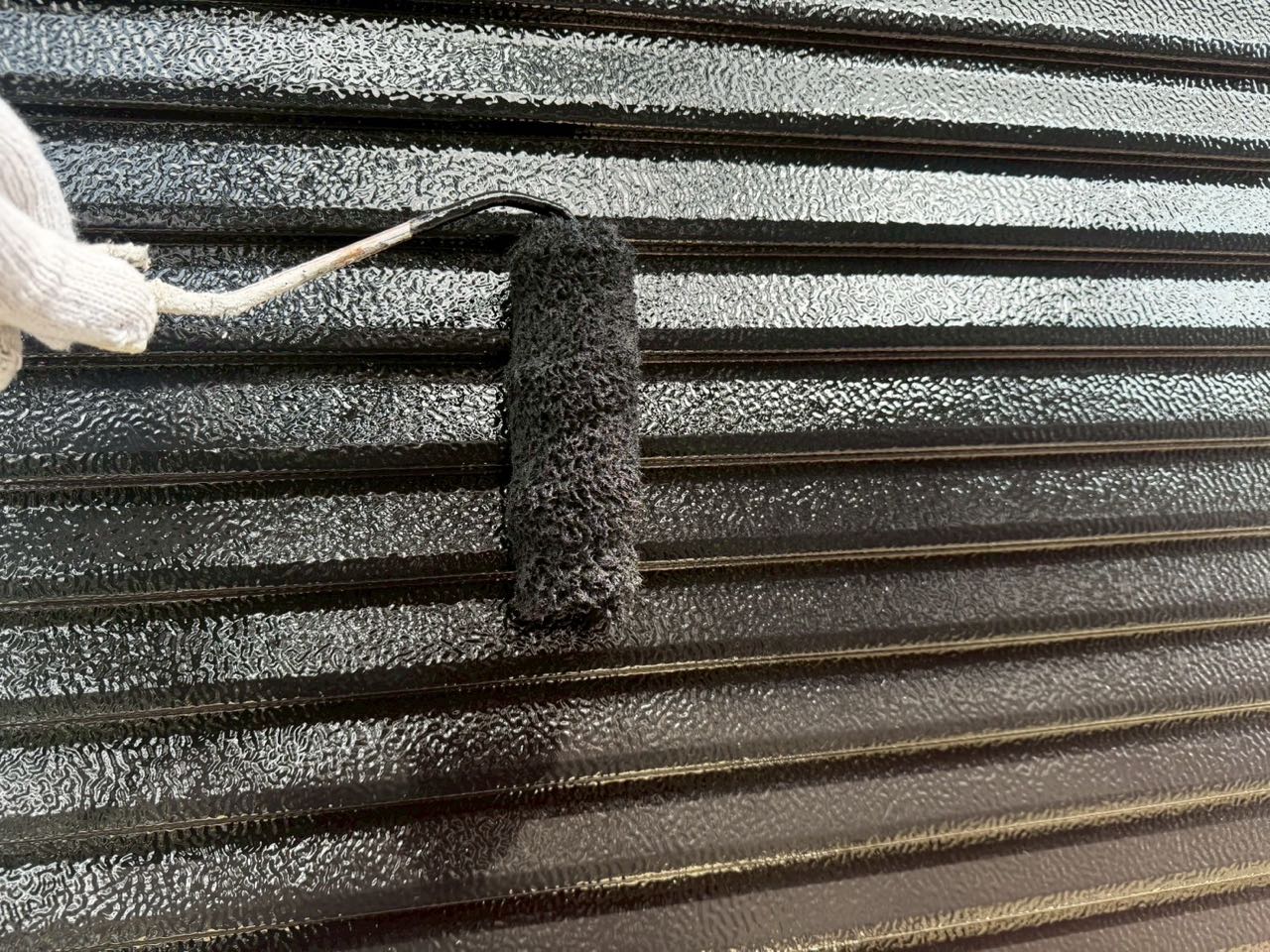 仕上げ塗装2回目です。