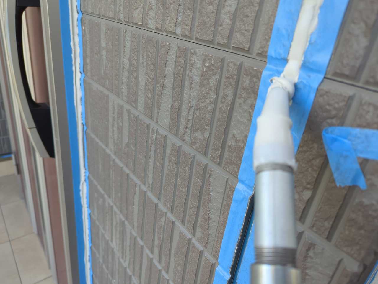 コーキング充填します。