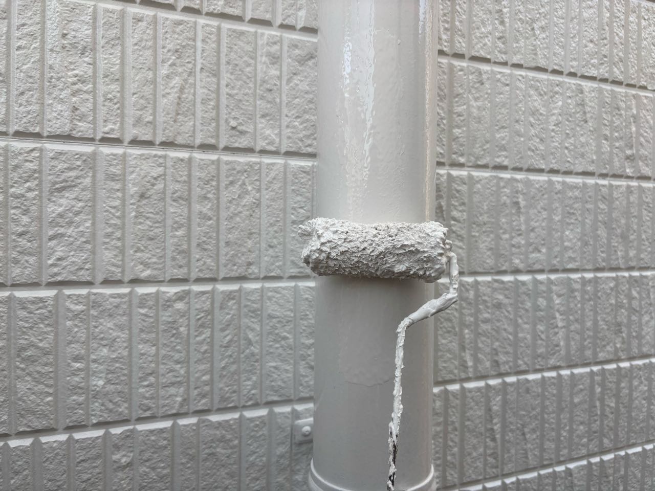 仕上げ塗装2回目です。